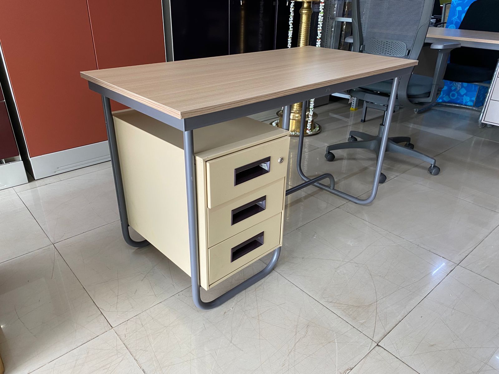 Godrej Office Table T-8 – Godrej Interio Furniture – View 3